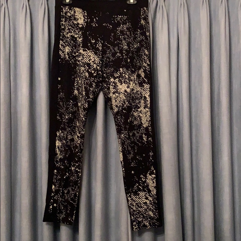 Pattered leggings